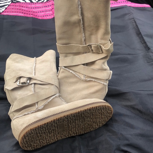 Michael Kors Boots - Picture 5 of 7